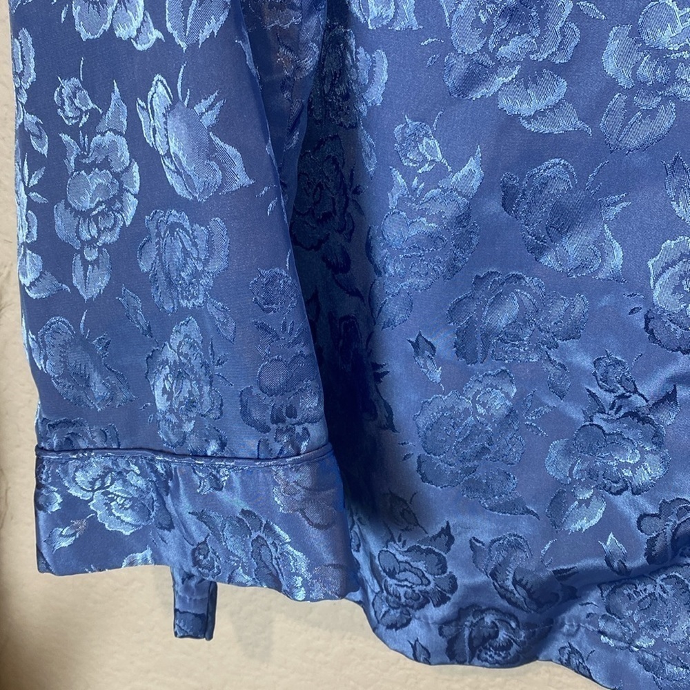 Vintage y2k Victoria’s Secret blue floral button-down - Picture 6 of 9